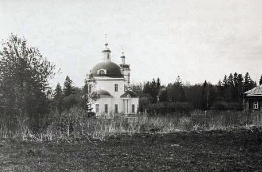 Покровский храм. 1900-е. Семейный архив А.К. Пономарёва-Шлиппе (Канада)