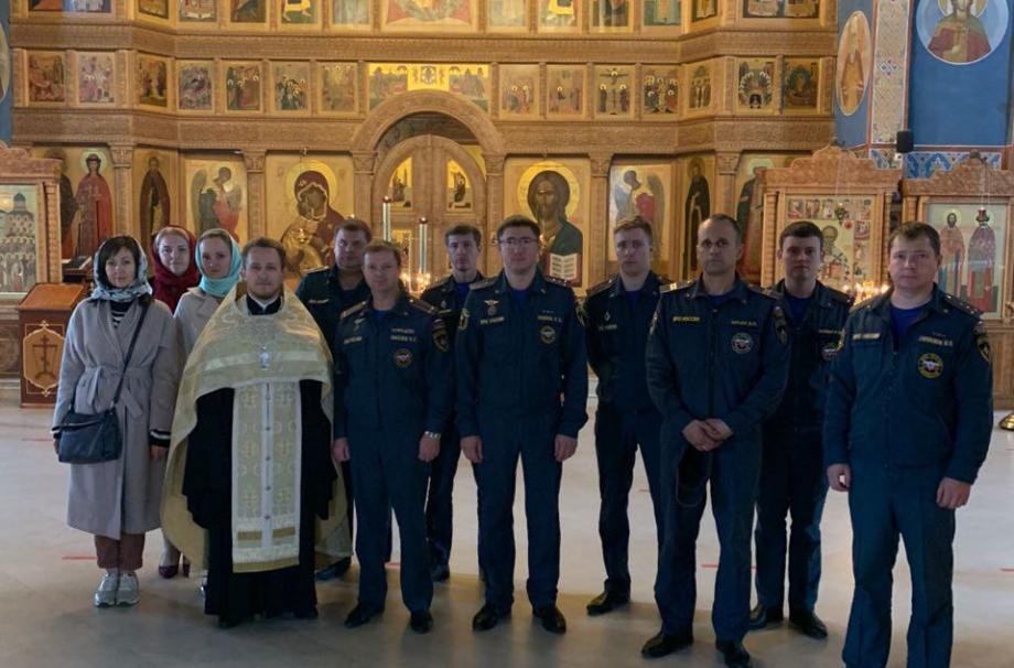 взаимодействие с МЧС священник Валерий Зайцев.